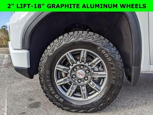 2025 GMC Sierra 1500 AT4