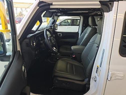 Bright White Clearcoat 2024 Jeep Wrangler 4xe High Altitude