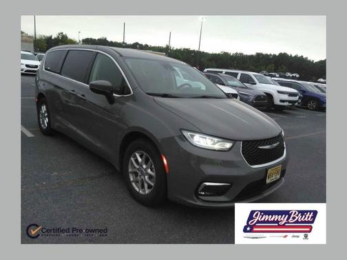 Ceramic Gray Clearcoat 2023 Chrysler Pacifica Touring-L