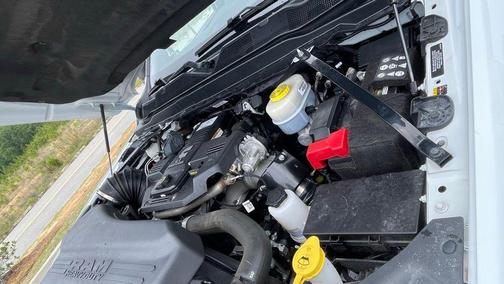 Bright White Clearcoat 2024 RAM 2500 Big Horn