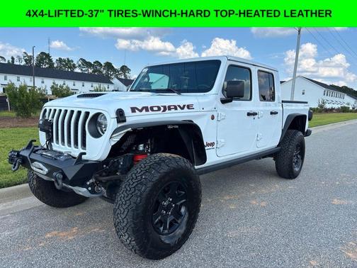 Bright White Clearcoat 2022 Jeep Gladiator Mojave