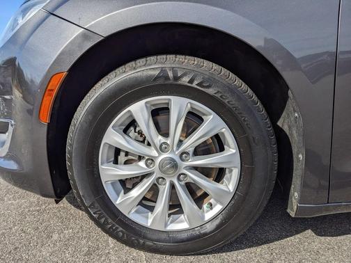 2018 Chrysler Pacifica Touring-L