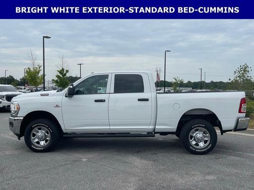 Bright White Clearcoat 2024 RAM 2500 Tradesman