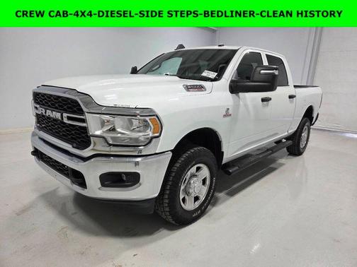 Bright White Clearcoat 2024 RAM 2500 Tradesman
