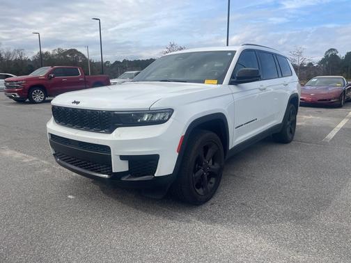 2024 Jeep Grand Cherokee L Laredo