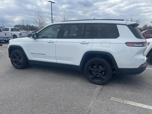 2024 Jeep Grand Cherokee L Laredo