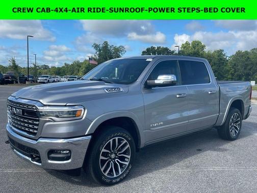 Billet Silver Metallic Clearcoat 2025 RAM 1500 Limited