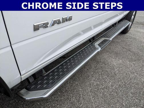 Bright White Clearcoat 2025 RAM 2500 Big Horn