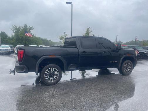 Onyx Black 2023 GMC Sierra 2500 AT4