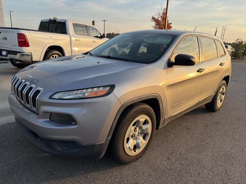 2016 Jeep Cherokee Sport