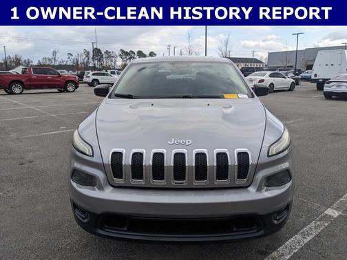 2016 Jeep Cherokee Sport