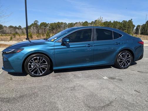 2025 Toyota Camry XLE