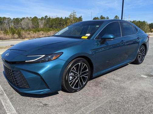 2025 Toyota Camry XLE