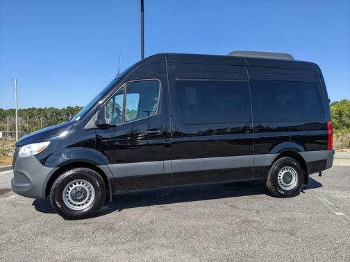 2024 Mercedes-Benz Sprinter 2500 144 WB Standard Roof Passenger
