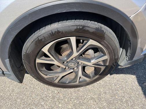 2018 Toyota C-HR XLE