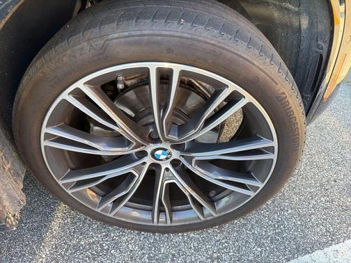 Carbon Black Metallic 2024 BMW X3 xDrive30i