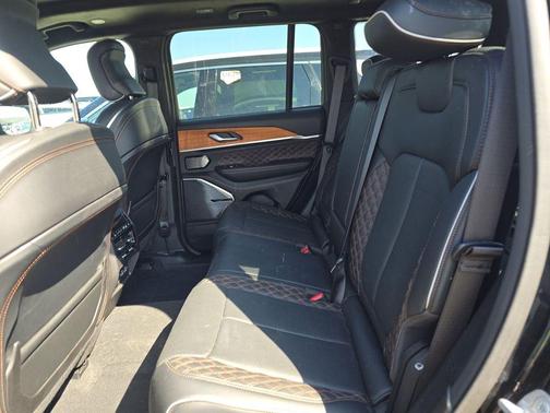 2022 Jeep Grand Cherokee 4xe Summit