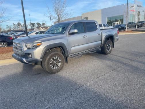 2017 Toyota Tacoma TRD Sport