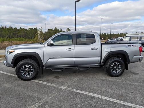 2017 Toyota Tacoma TRD Sport