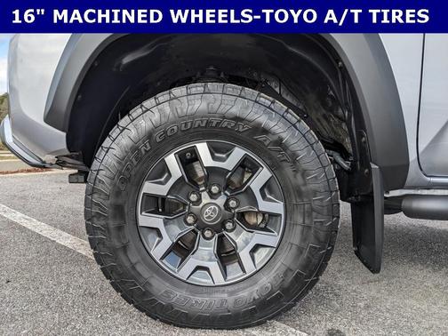 2017 Toyota Tacoma TRD Sport