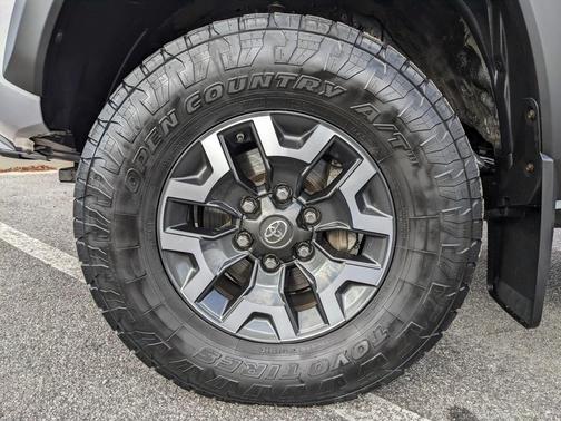 2017 Toyota Tacoma TRD Sport