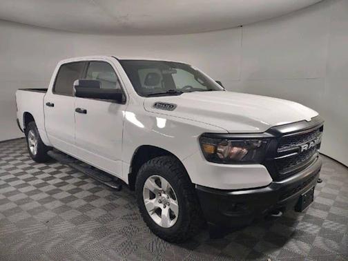 Bright White Clearcoat 2024 RAM 1500 Tradesman