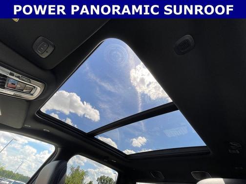 Bright White Clearcoat 2026 RAM 1500 RHO