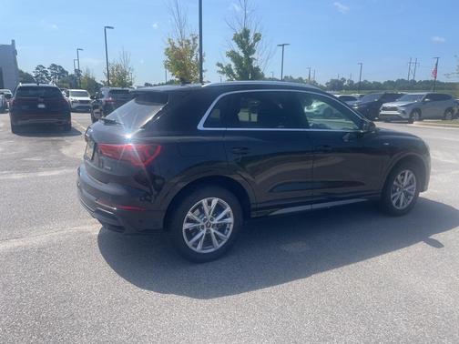 2022 Audi Q3 45 S line Premium