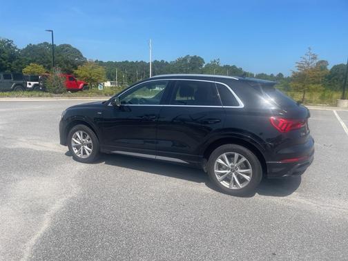 2022 Audi Q3 45 S line Premium