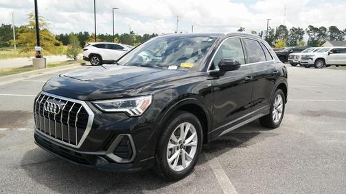 2022 Audi Q3 45 S line Premium