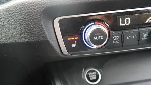 2022 Audi Q3 45 S line Premium