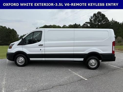 2022 Ford Transit-250 Base