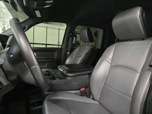 Bright White Clearcoat 2024 RAM 2500 Tradesman