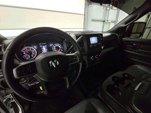 Bright White Clearcoat 2024 RAM 2500 Tradesman