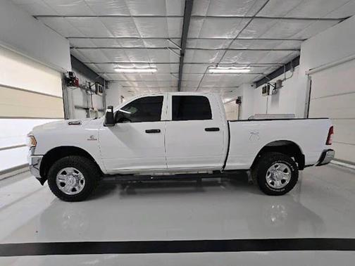Bright White Clearcoat 2024 RAM 2500 Tradesman