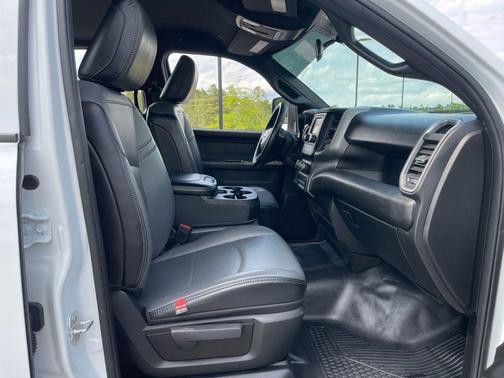 Bright White Clearcoat 2024 RAM 2500 Tradesman