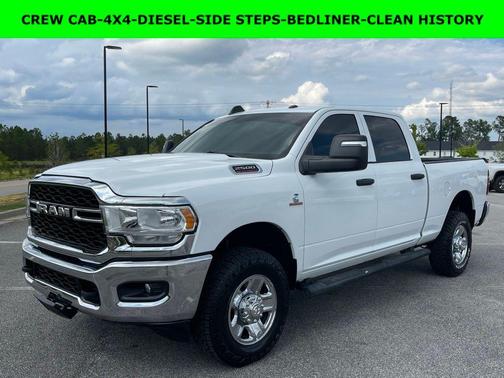 Bright White Clearcoat 2024 RAM 2500 Tradesman