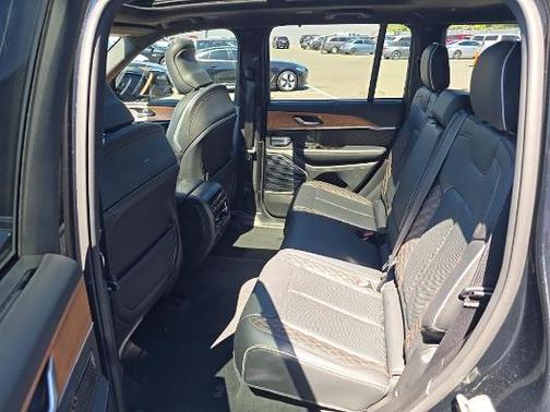 Diamond Black 2023 Jeep Grand Cherokee 4xe Summit