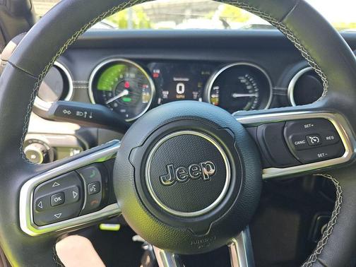 Granite Crystal Clearcoat Metallic 2023 Jeep Wrangler 4xe Sahara
