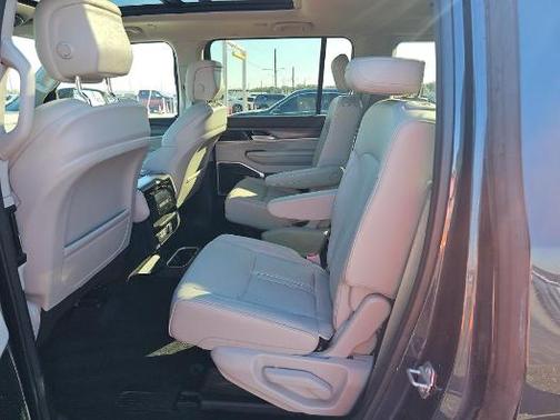 Riverrock Green 2024 Jeep Wagoneer Series II