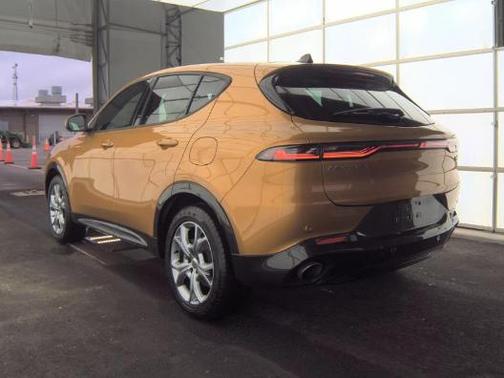 Gold 2024 Dodge Hornet R/T Plus