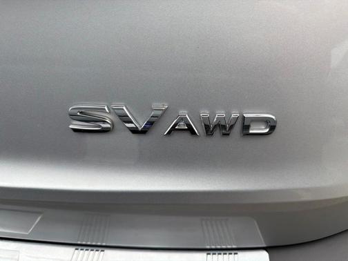 Brilliant Silver Metallic 2023 Nissan Rogue SV