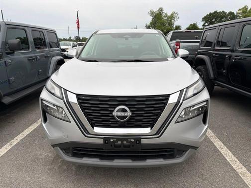 Brilliant Silver Metallic 2023 Nissan Rogue SV
