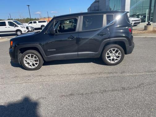 2023 Jeep Renegade Latitude