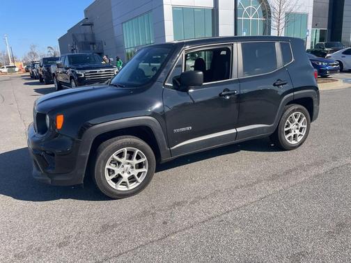 2023 Jeep Renegade Latitude