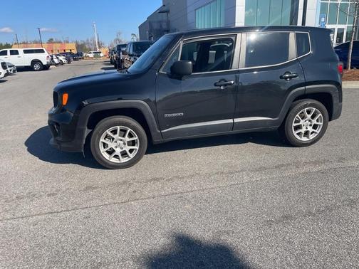 2023 Jeep Renegade Latitude