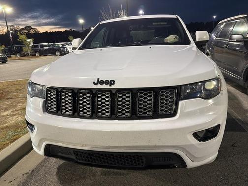 2017 Jeep Grand Cherokee Altitude