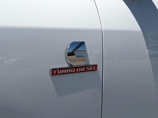 Bright White Clearcoat 2024 RAM 2500 Tradesman