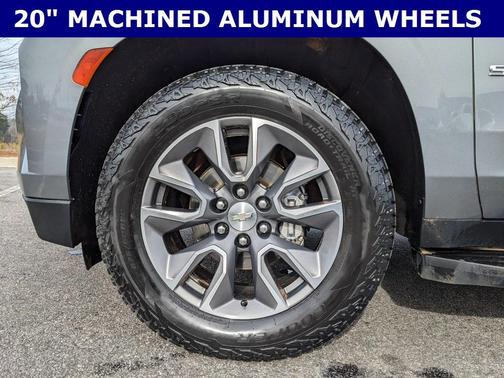 2022 Chevrolet Suburban LT