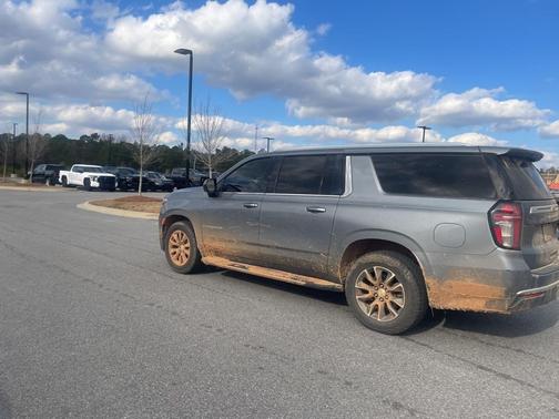 2022 Chevrolet Suburban LT